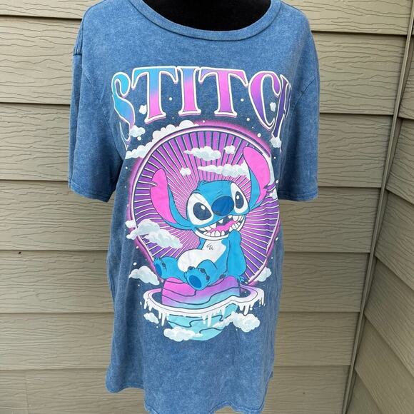 Disney women's size M T-shirt, Stitch on front - Picture 2 of 6